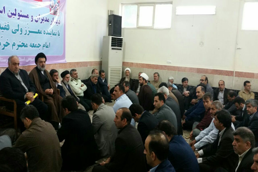 دیدار مدیران دستگاه‌های اجرایی لرستان با نماینده ولی‏‌فقیه + عکس