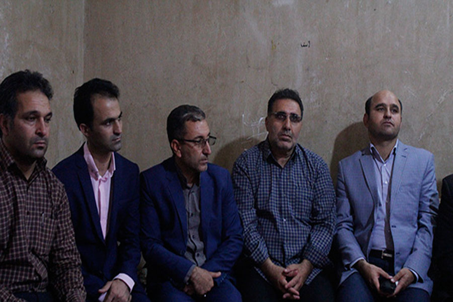 دیدار کارکنان دانشگاه پیام‌نور لرستان با خانواده شهید عبدیان + عکس