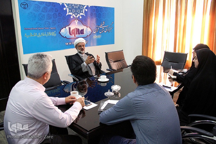 عید قربان عید فنا شدن انسان در برابر خداوند است/ عرفات سرزمین معرفت به گناه انسان‌ها