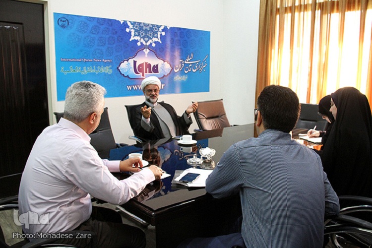 عید قربان عید فنا شدن انسان در برابر خداوند است/ عرفات سرزمین معرفت به گناه انسان‌ها