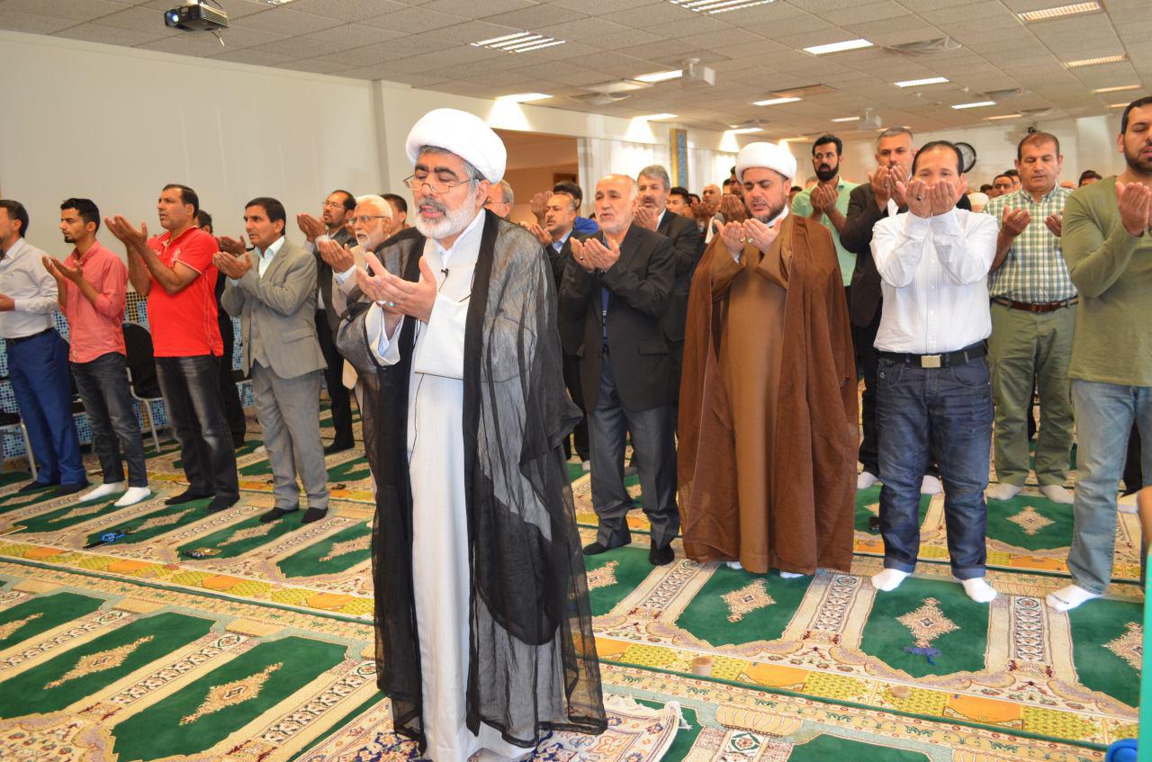 اقامه نماز عید قربان در انگلیس و سوئد + عکس