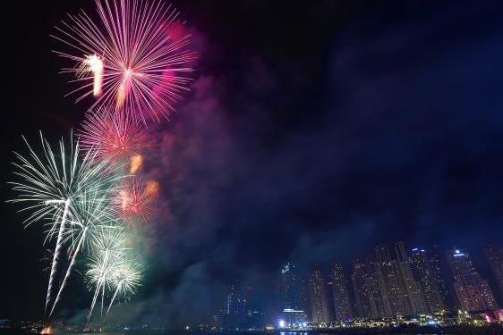 انگلیسی/ برگزاری جشن عید سعید قربان در سراسر جهان + عکس