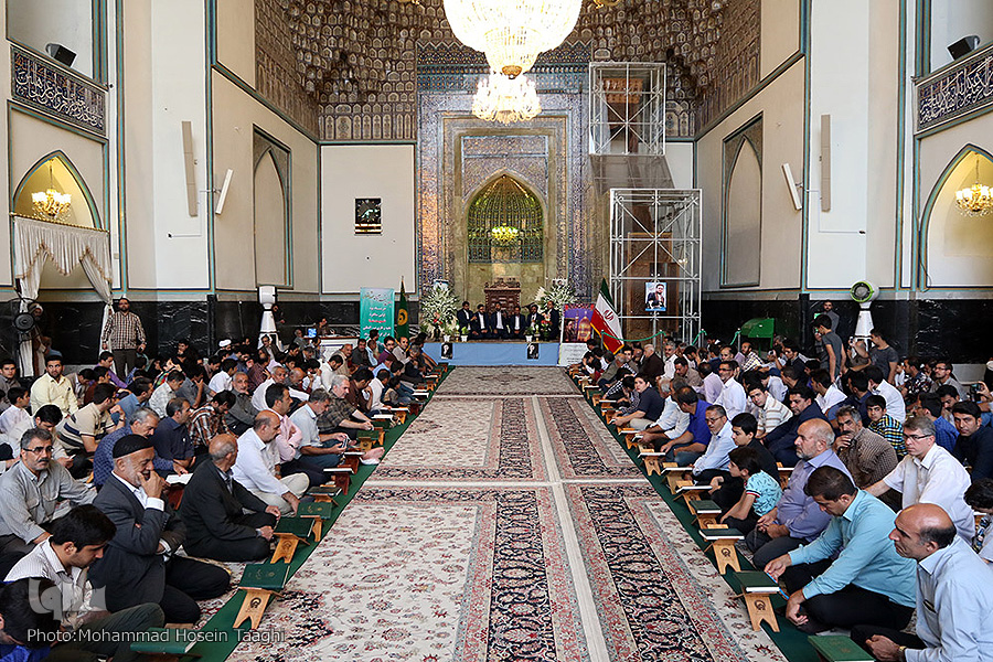 اجتماع بزرگ قرآنیان در یادبود شهید حاجی‌حسنی کارگر برگزار شد
