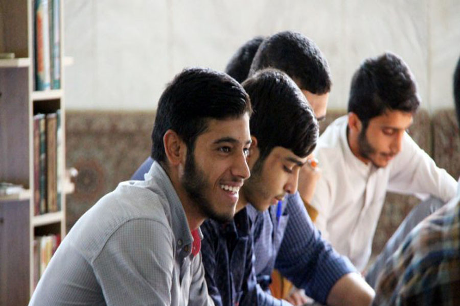 آغاز سال‌تحصیلی جدید حوزه علمیه کوهدشت + عکس