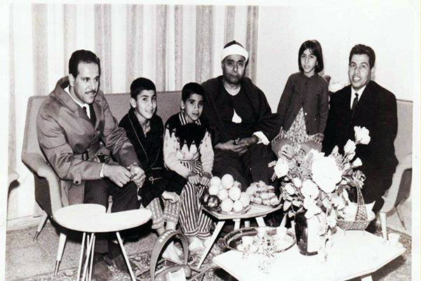 مصطفی اسماعیل در منزل قاری معروف عراقی عبدالرحمن توفیق مصطفی اسماعیل در منزل قاری معروف عراقی عبدالرحمن توفیق