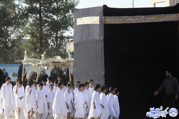 مراسم بازسازی واقعه غدیر در شاهدیه یزد+عکس