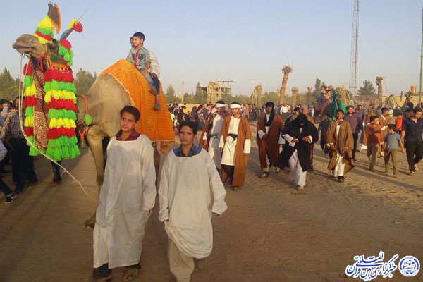 مراسم بازسازی واقعه غدیر در شاهدیه یزد+عکس
