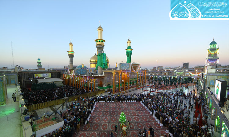 تصاویر رونمایی از گلدسته‌های طلاکاری‌شده امامین کاظمین(ع)
