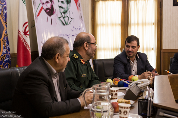 نشست خبری وزیر دفاغ و استاندار اصفهان