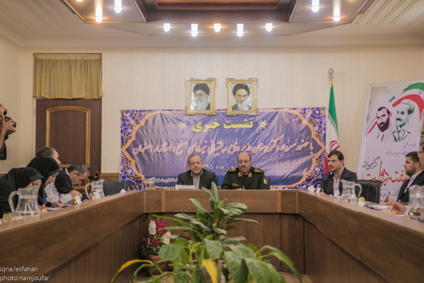 نشست خبری وزیر دفاغ و استاندار اصفهان