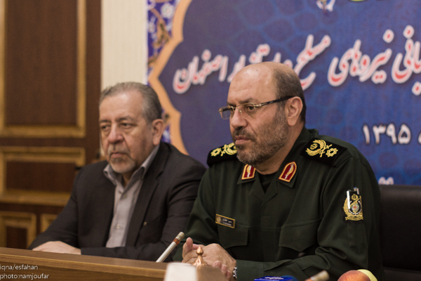 نشست خبری وزیر دفاغ و استاندار اصفهان