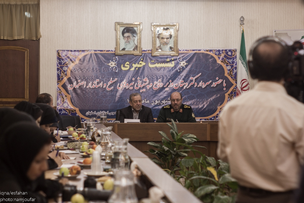 نشست خبری وزیر دفاغ و استاندار اصفهان