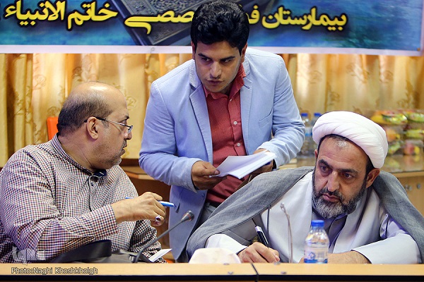 بررسی پیش‌نویس دستوالعمل مسابقات قرآن و نهج‌البلاغه بیمارستان‌های استان تهران