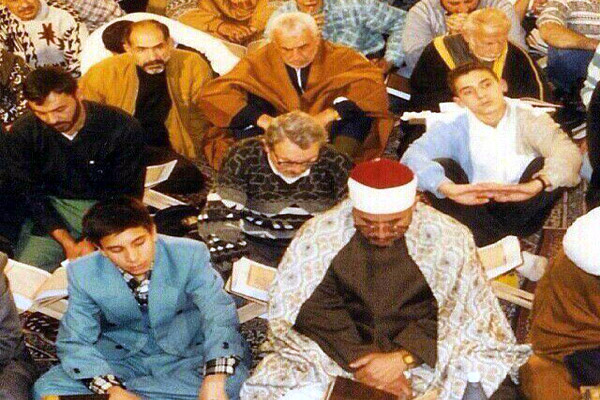 حامد شاکرنژاد در کنار مرحوم شحات انور در کشور لبنان حامد شاکرنژاد در کنار مرحوم شحات انور در کشور لبنان