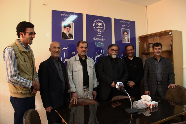 بازدید معاونت فرهنگی جهاد دانشگاهی از ایکنا اصفهان/ ساختمان جدید معاونت فرهنگی جهاد واحد اصفهان افتتاح شد