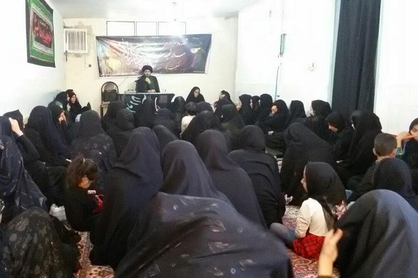 ارائه تفسیر قرآن در جلسه سوگواری ابا عبدالله الحسین(ع)