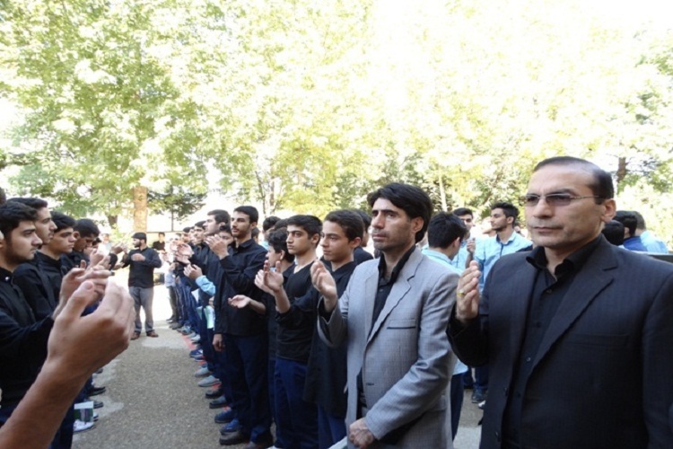 برگزاری سوگواره «دانشآموزان عاشورایی» در خرمآباد برگزاری سوگواره «دانشآموزان عاشورایی» در خرمآباد