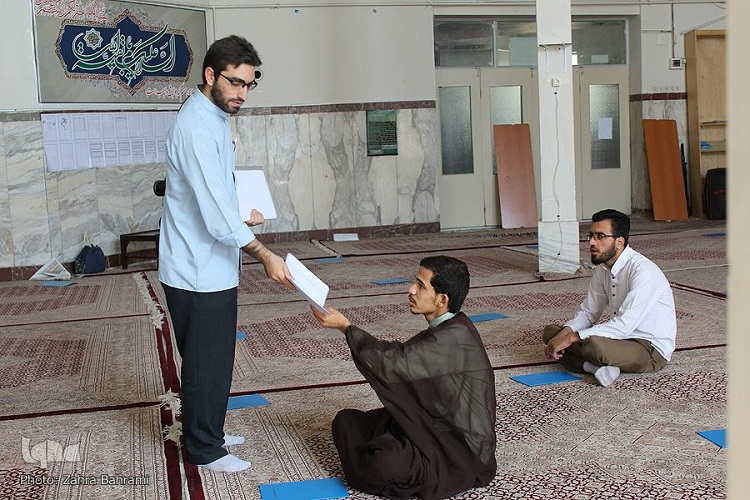 مسابقهای که فقط 2 شرکتکننده داشت/وضعیت نامطلوب قرآن در حوزه علمیه استان مرکزی مسابقهای که فقط 2 شرکتکننده داشت/وضعیت نامطلوب قرآن در حوزه علمیه استان مرکزی
