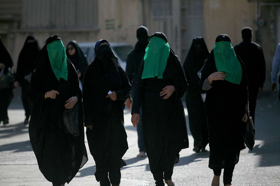 طلب حاجت با نذر چهل شمع در چهل منبر