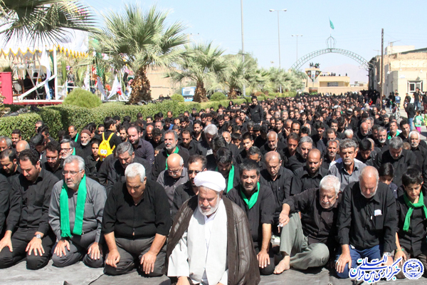 نمازظهر عاشورا در استان یزد اقامه شد