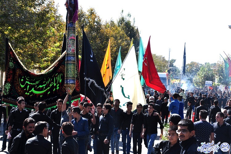 نماز ظهر عاشورا در دومین شهر زیارتی استان اقامه شد