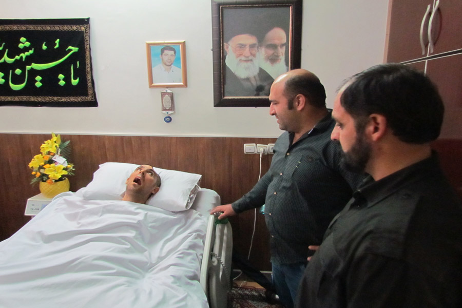 دیدار جامعه ورزشی لرستان با شهید زنده لرستانی