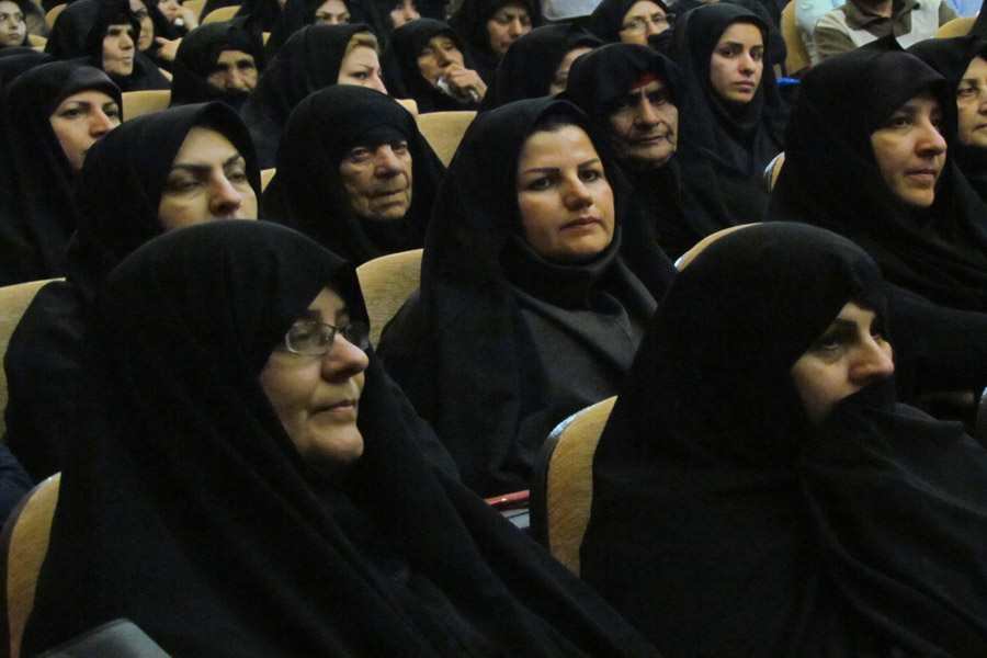 برگزاری یادواره شهدای کارمند لرستان + عکس