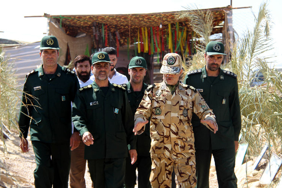 بازدید جانشین لشگر ۸۴ لرستان از منطقه بازسازی عملیات کربلای ۲ بازدید جانشین لشگر ۸۴ لرستان از منطقه بازسازی عملیات کربلای ۲