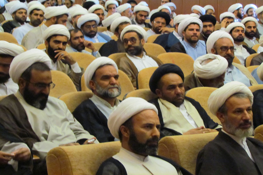 برگزاری همایش «طلایه‌داران تبلیغ» در خرم‌آباد + عکس