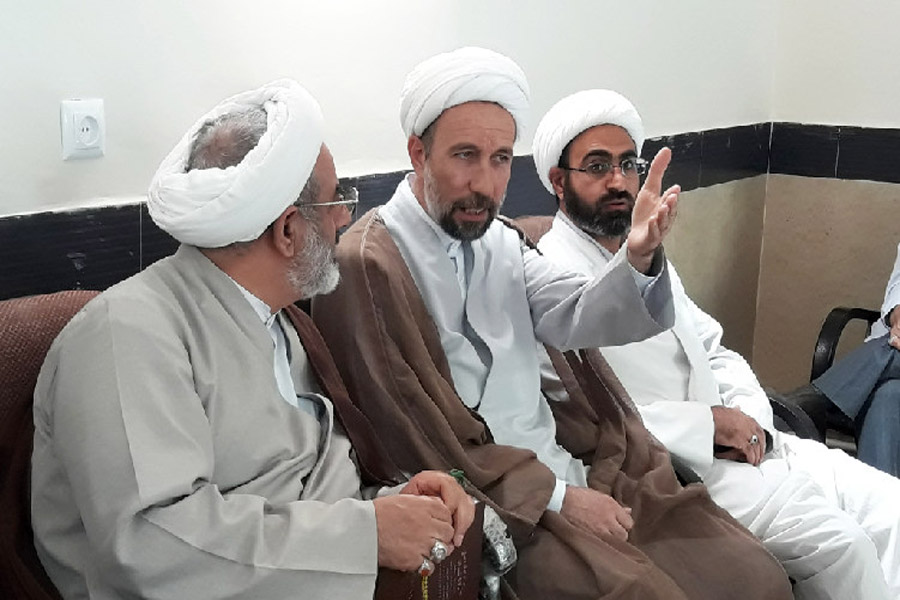 بازدید مدیر حوزه علمیه لرستان از مدرسه علمیه کوهدشت + عکس