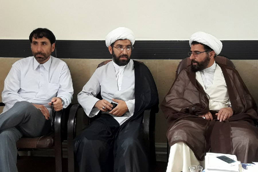 بازدید مدیر حوزه علمیه لرستان از مدرسه علمیه کوهدشت + عکس