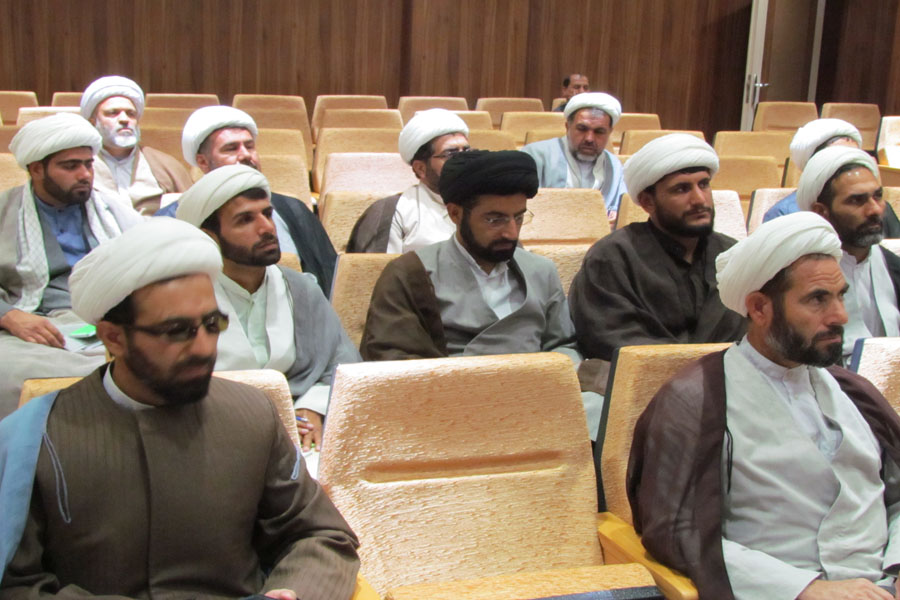 برگزاری کارگاه آموزشی نماز در خرم‌آباد