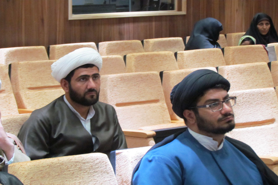 برگزاری کارگاه آموزشی نماز در خرم‌آباد