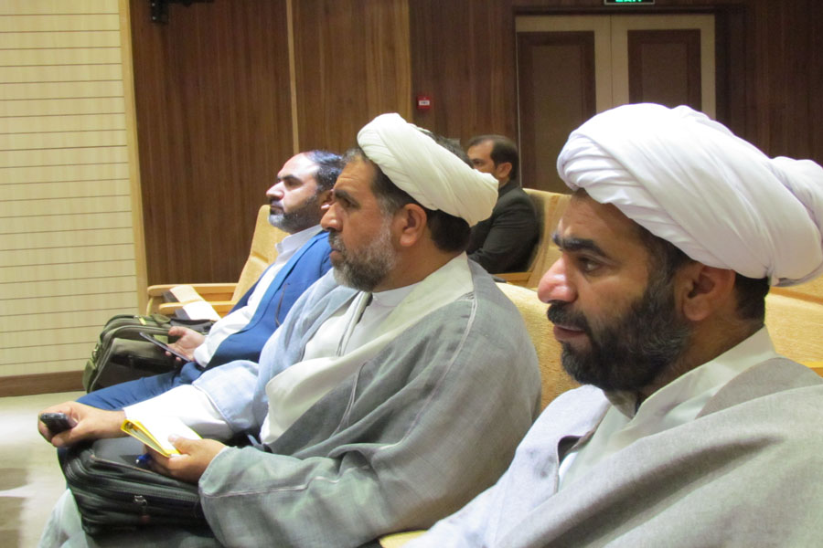 برگزاری کارگاه آموزشی نماز در خرم‌آباد