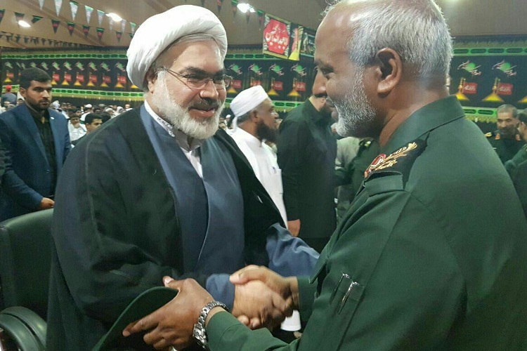 شهدا شناسنامه حقیقی ملت هستند