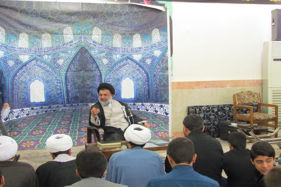 برگزاری برنامه تفسیر قرآن در خرم‌آباد