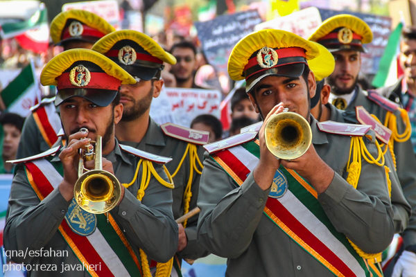 مراسم راهپیمایی روز 13 در اصفهان برگزار شد