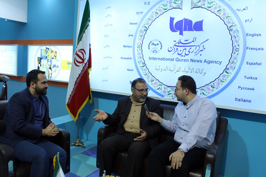 هنرمند دینی؛ نخستین مهمان غرفه ایکنا در نمایشگاه مطبوعات هنرمند دینی؛ نخستین مهمان غرفه ایکنا در نمایشگاه مطبوعات