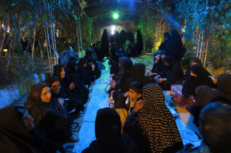 اطعام روزانه 2 هزار زائر پاکستانی در زائرسرای امام رضا(ع) زاهدان