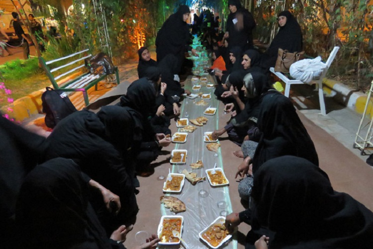 اطعام روزانه 2 هزار زائر پاکستانی در زائرسرای امام رضا(ع) زاهدان