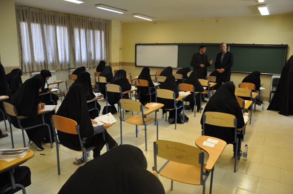 برگزاری پانزدهمین آزمون سراسری قرآن و عترت در آران و بیدگل