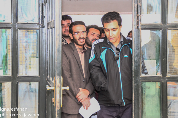 پانزدهمین آزمون سراسری قرآن و عترت در روز پنج شنبه ساعت 8:30 در دانشکده ادبیات دانشگاه اصفهان برگزار شد رییس ارشاد و جمعی از مسئولین از این آزمون بازدید به عمل آوردند.