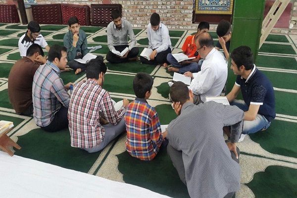 پوشش قرآنی حاشیه شهر زاهدان با فعالیت مؤسسه «نورالثقلین»/ مدیران تشکلهای مردمی بدون توجه به منفعت کار کنند پوشش قرآنی حاشیه شهر زاهدان با فعالیت مؤسسه «نورالثقلین»/ مدیران تشکلهای مردمی بدون توجه به منفعت کار کنند