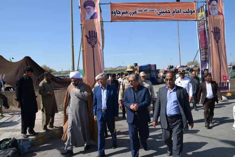 بازدید مسؤولین استانی سیستان وبلوچستان از موکب امام خمینی در میرجاوه + عکس