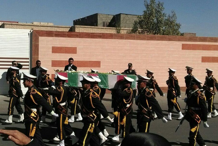 گزارش تصویری مراسم تشییع پیکر شهید محسن خزایی در زاهدان/ 2