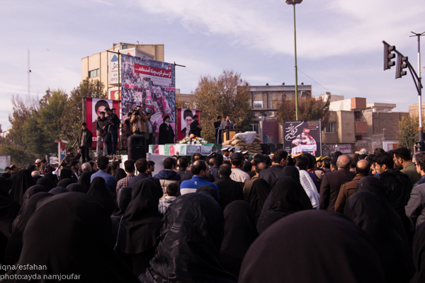 مسافران کربلا می آیند