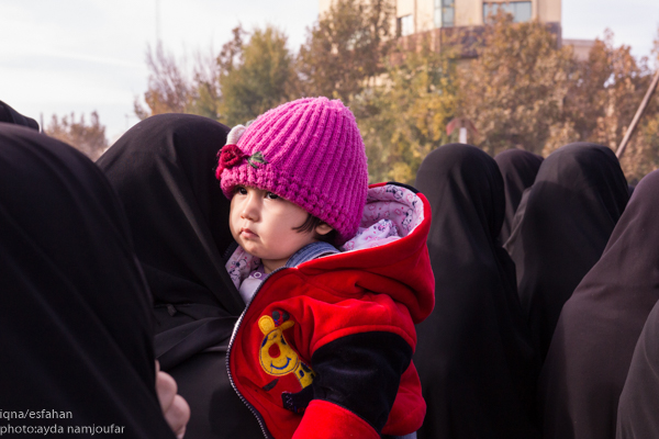 مسافران کربلا می آیند