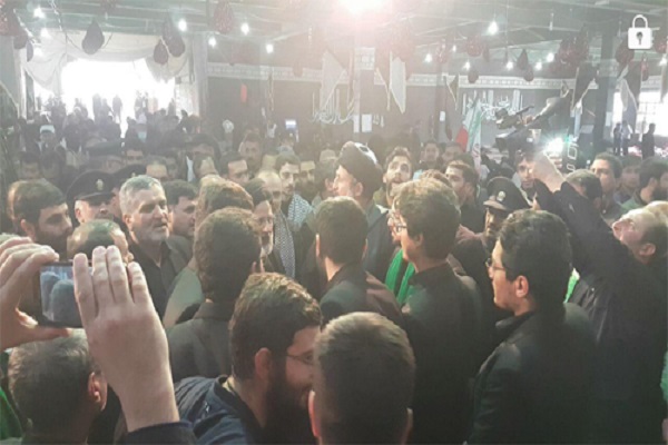 تجلیل تولیت آستان قدس رضوی از گروه تواشیح معراج قم تجلیل تولیت آستان قدس رضوی از گروه تواشیح معراج قم