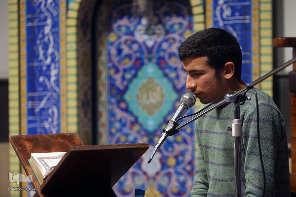 توجه کم مسئولان و بدون تبلیغات از رونق کرسی تلاوت قرآن تئاترشهر کاست توجه کم مسئولان و بدون تبلیغات از رونق کرسی تلاوت قرآن تئاترشهر کاست