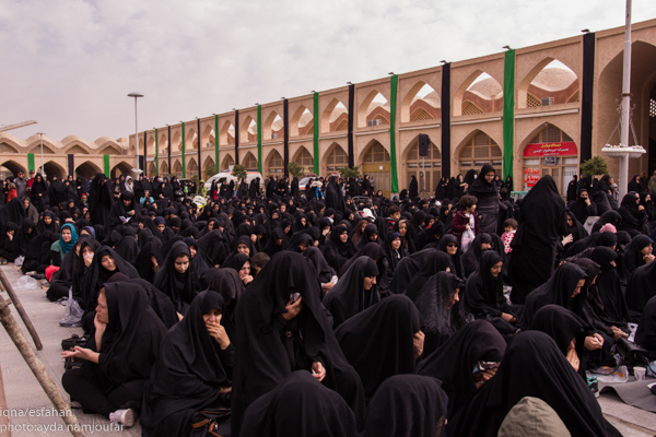 اجتماع عظیم عزاداران حسینی در میدان امام علی اصفهان